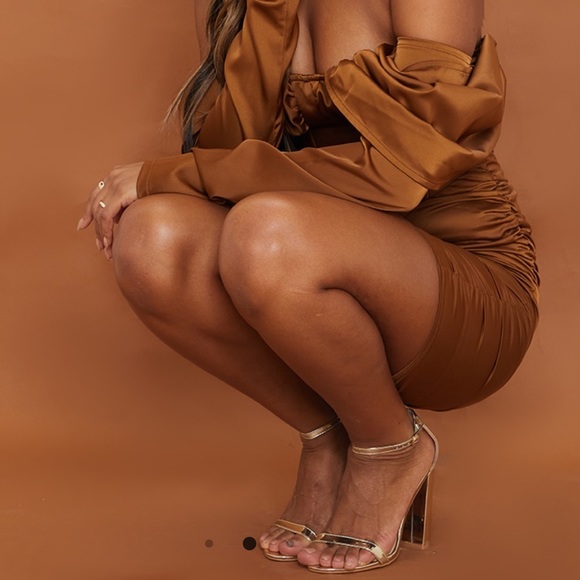 Gold Heeled Sandal (size 9) - Picture 2 of 5